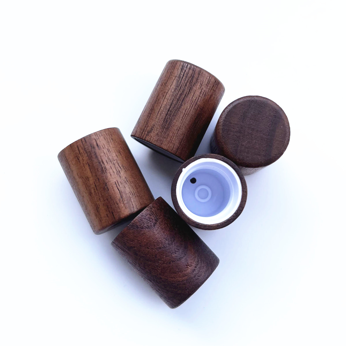 Attar Oil Roll On - 10 أغطية خشبية طبيعية من خشب